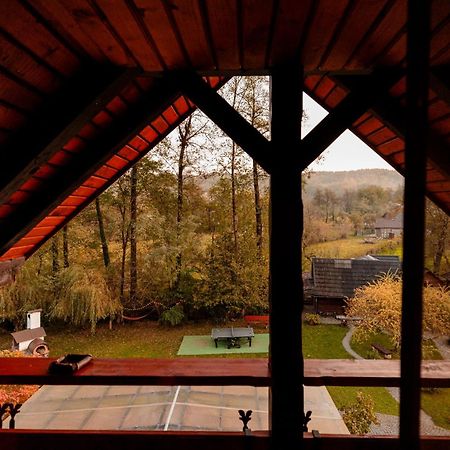 Pensiunea Doina Vadu Izei Bagian luar foto
