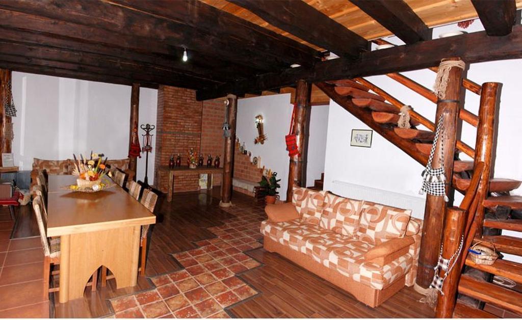 Pensiunea Doina Vadu Izei Bagian luar foto